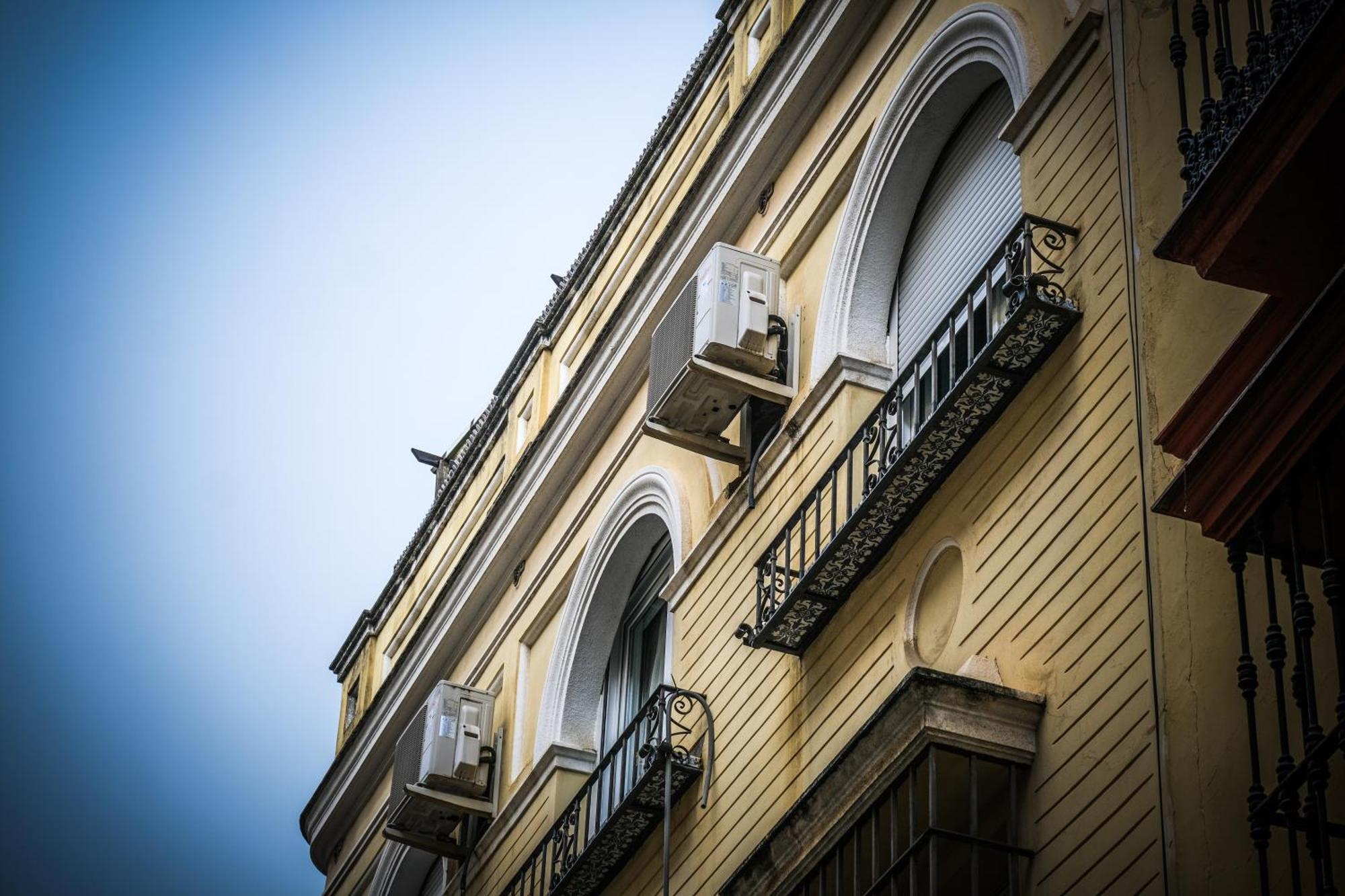 סביליה Apartamentos San Roque מראה חיצוני תמונה