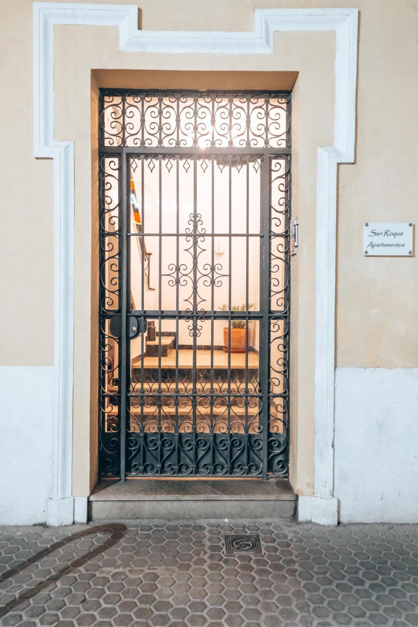 סביליה Apartamentos San Roque מראה חיצוני תמונה